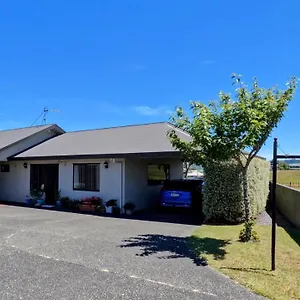 Almost Country Taupo